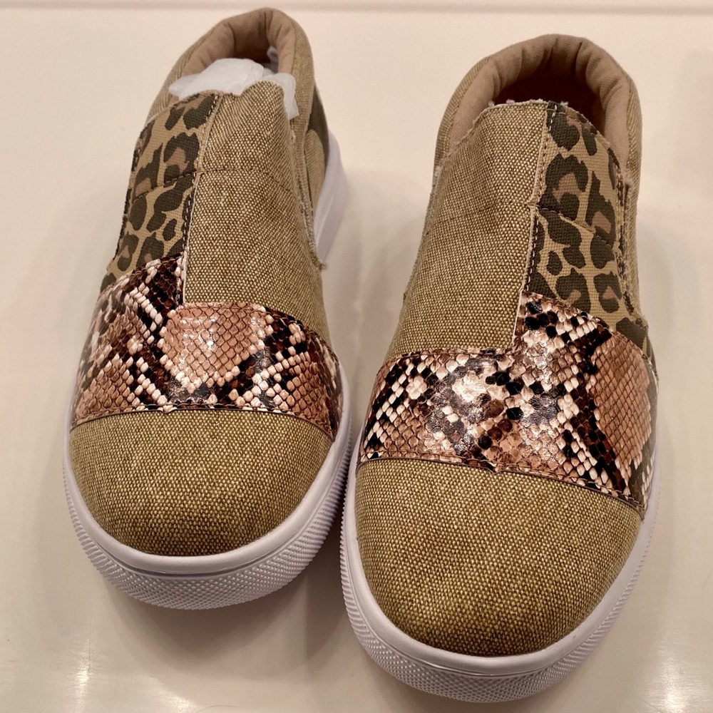 Ellewalk Pieced Raw Edge Canvas Slip-On Flats Sz 9